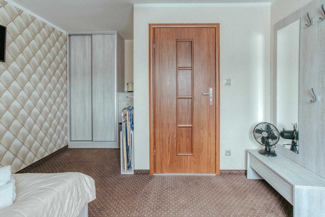 Ferienwohnung Ramzes Niechorze Exterior foto